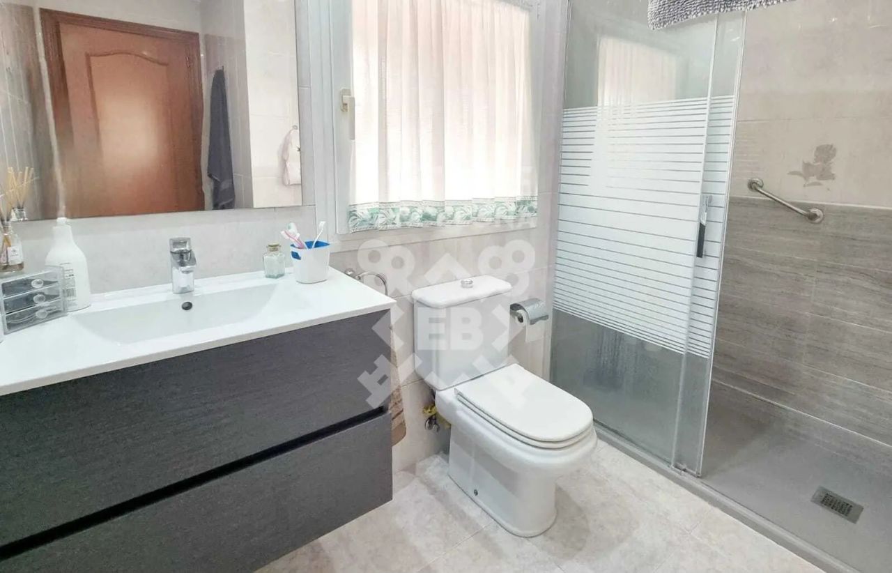 Casa a Lloret de Mar, Spagna, 214 m² - foto 15