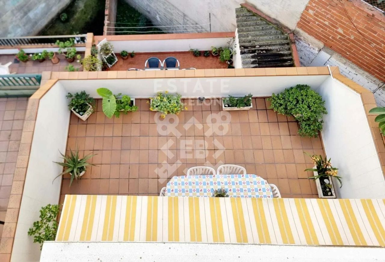 Casa a Lloret de Mar, Spagna, 214 m² - foto 4