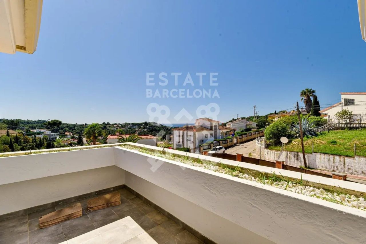 Villa en Lloret de Mar, España, 408 m² - imagen 15