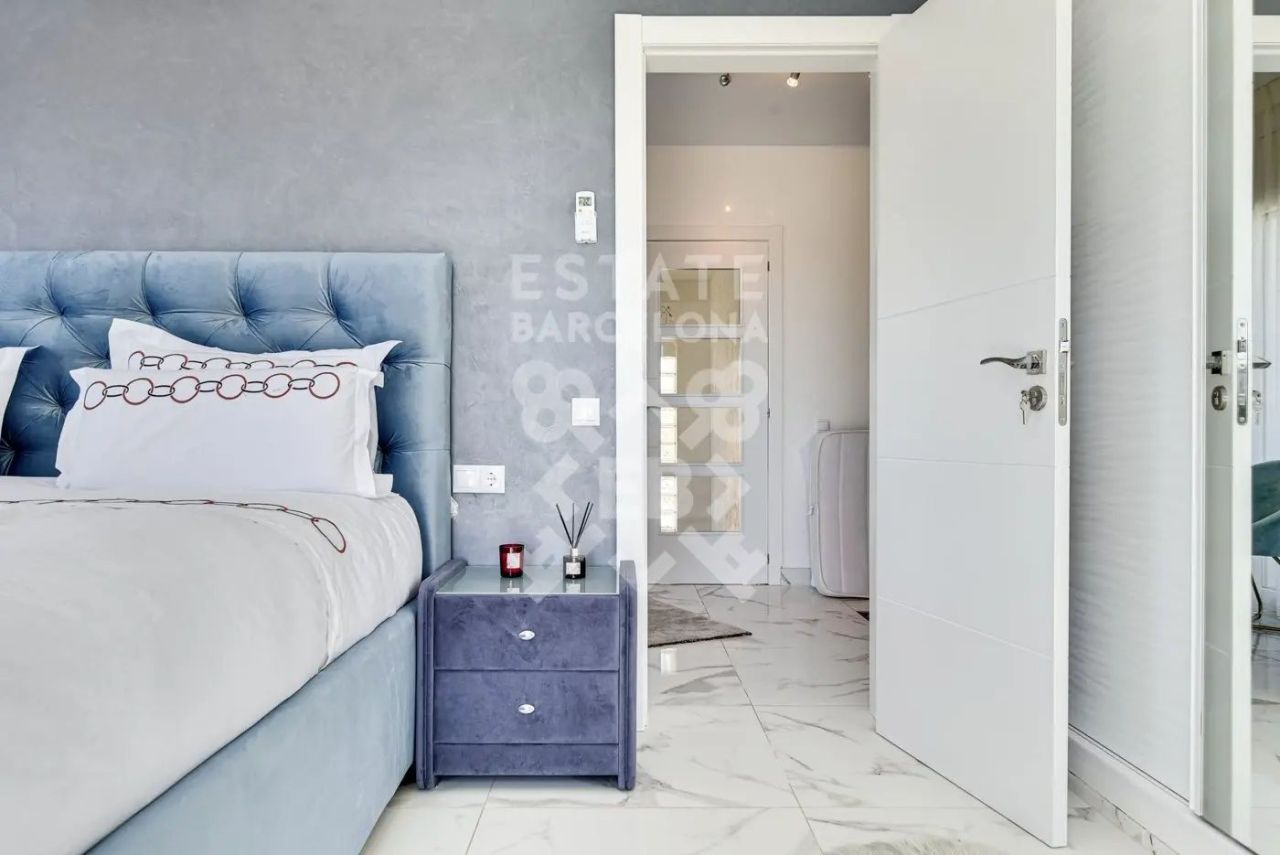 Villa en Lloret de Mar, España, 408 m² - imagen 14