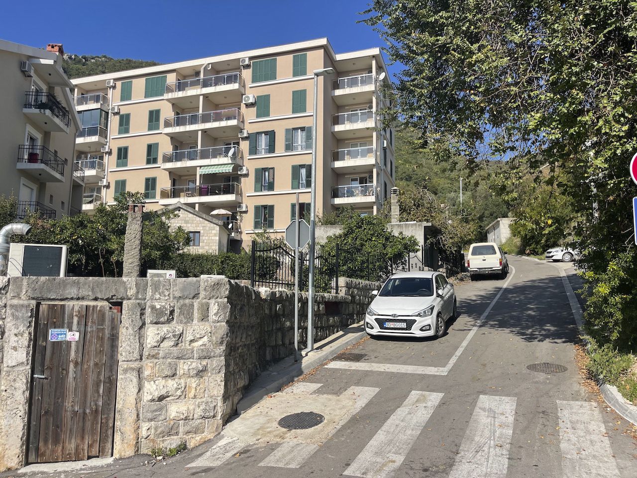 Piso en Becici, Montenegro, 68 m² - imagen 1