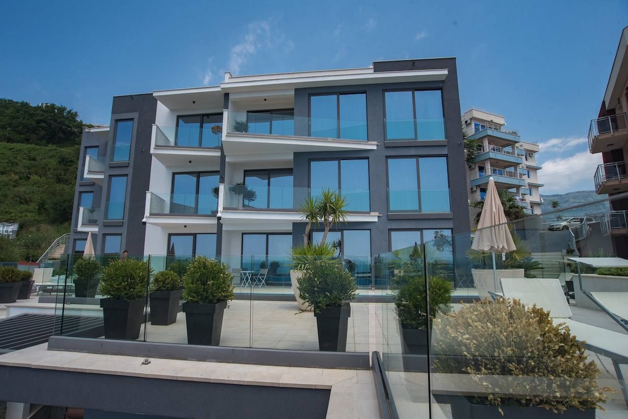 Villa in Budva, Montenegro, 363 m² - Foto 1