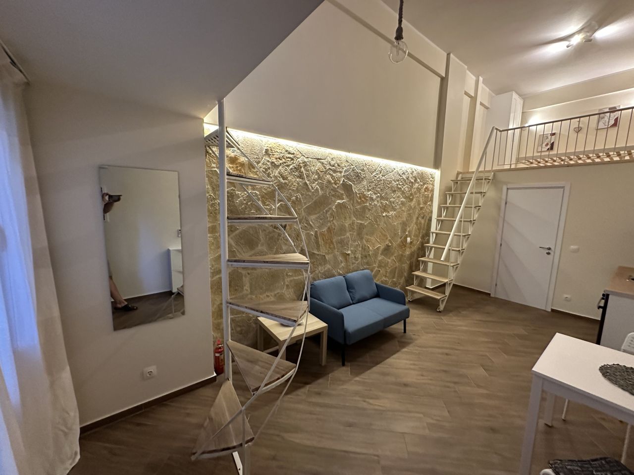 Estudio en Atenas, Grecia, 100 m² - imagen 1