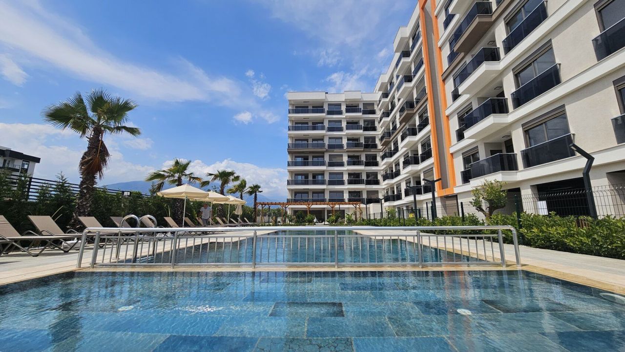 Apartment in Finike, Turkey, 69 m² - picture 1