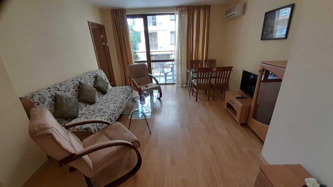 Appartement à Slantchev Briag, Bulgarie, 65 m² - image 3