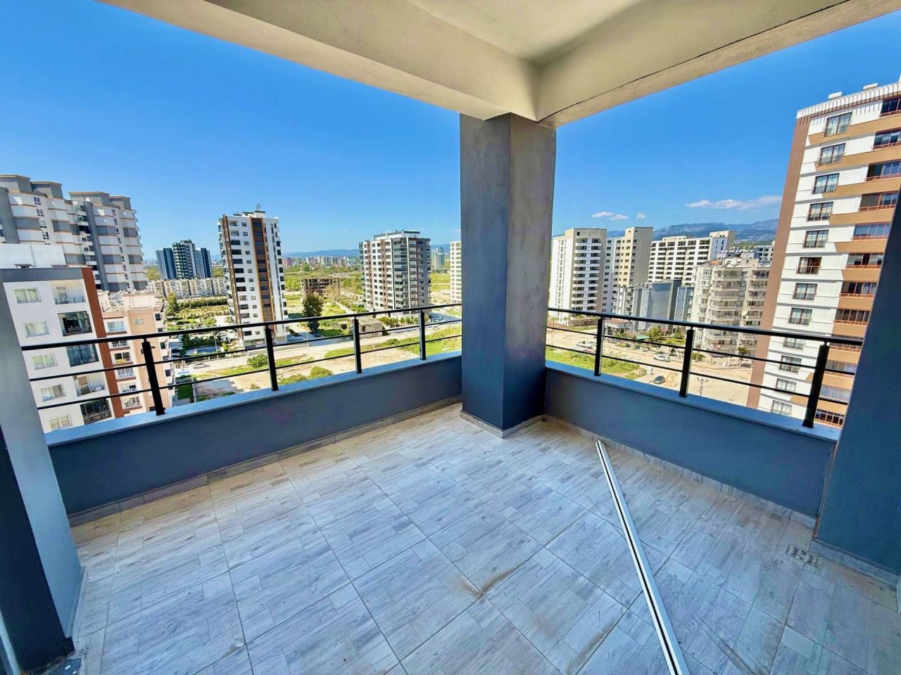 Flat in Mersin, Turkey, 95 m² - picture 1