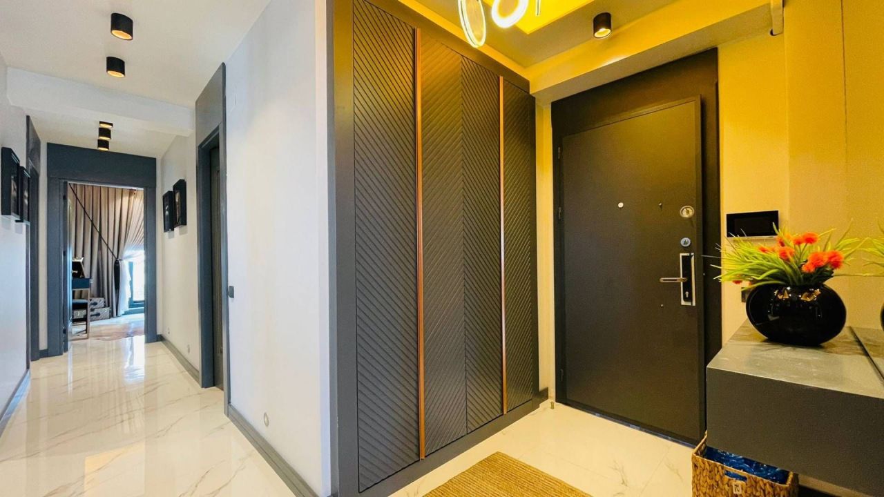 Piso en Mersin, Turquia, 160 m² - imagen 12