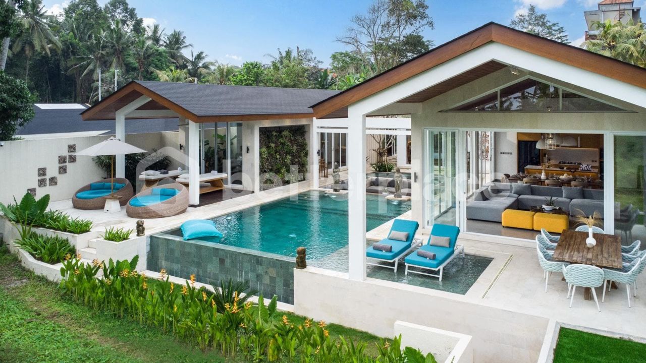 Villa in Ubud, Indonesien, 300 m² - Foto 1