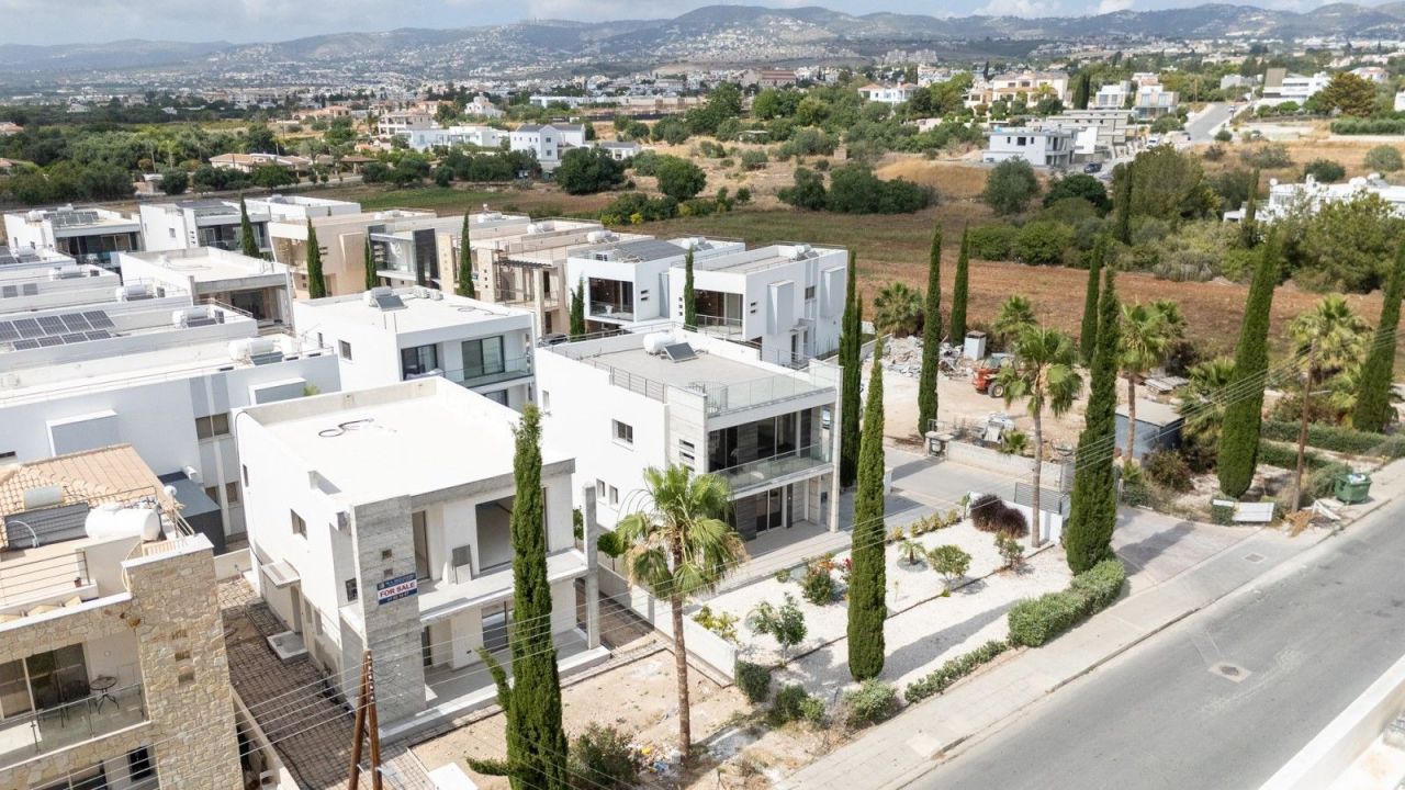 Villa en Pafos, Chipre, 190 m² - imagen 1