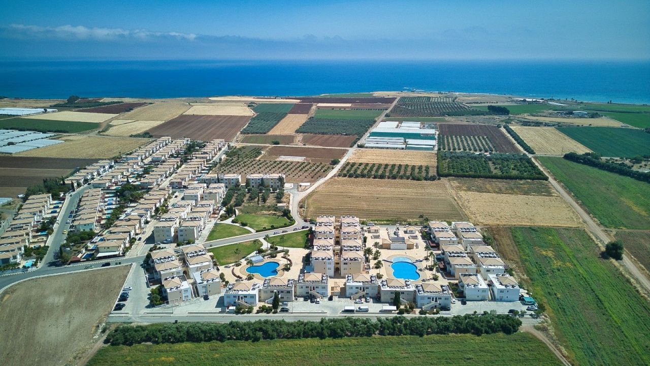 Appartement à Paphos, Chypre, 90 m² - image 1