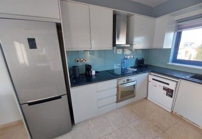 Penthouse in Paphos, Cyprus - picture 9