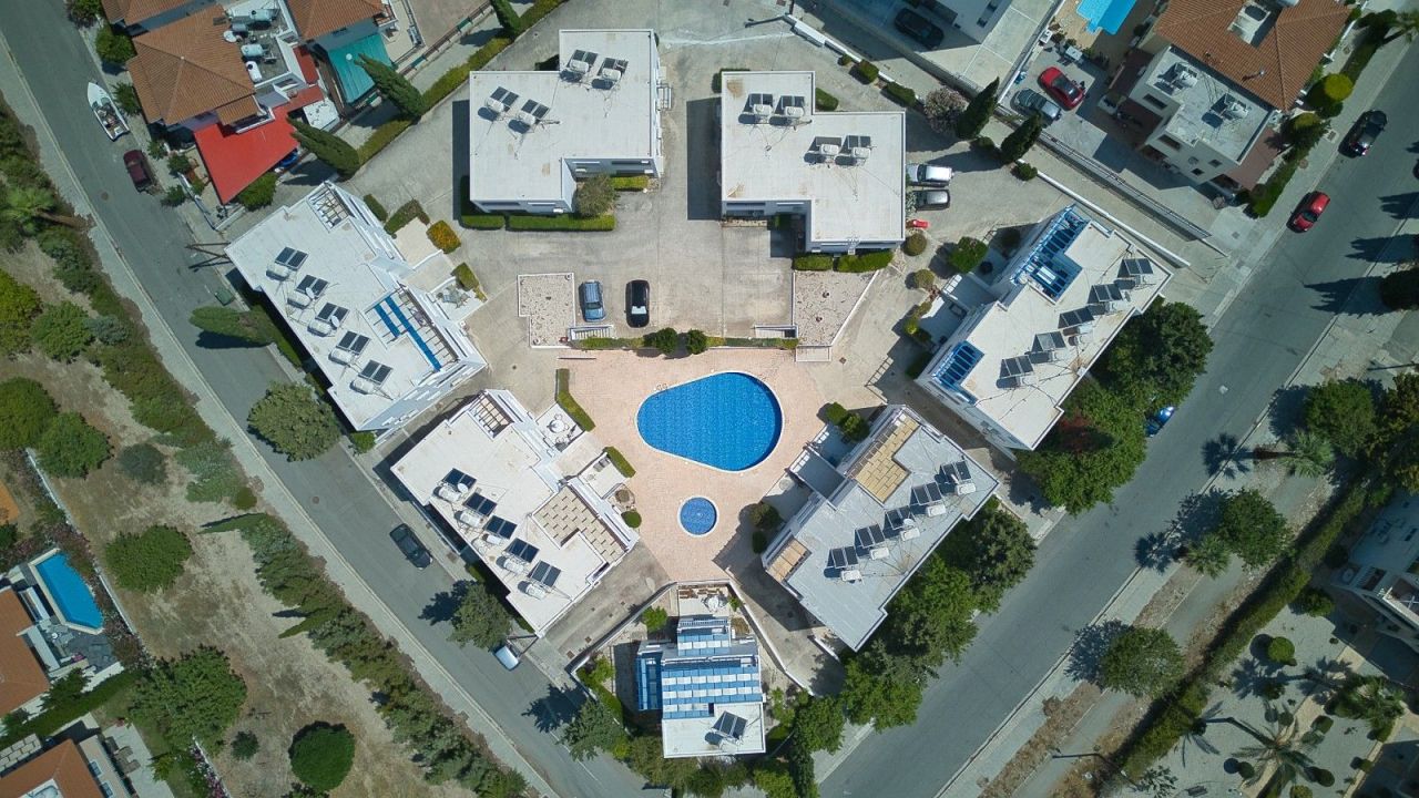 Penthouse in Paphos, Cyprus - picture 11