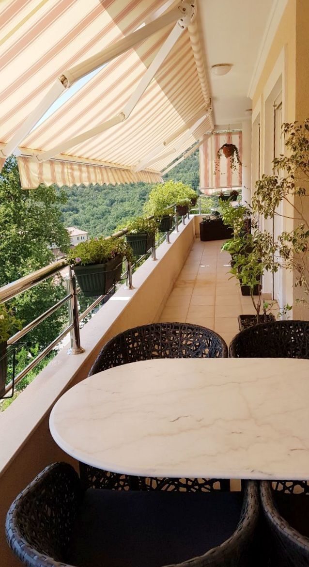 Flat in Herceg-Novi, Montenegro, 112 m² - picture 4