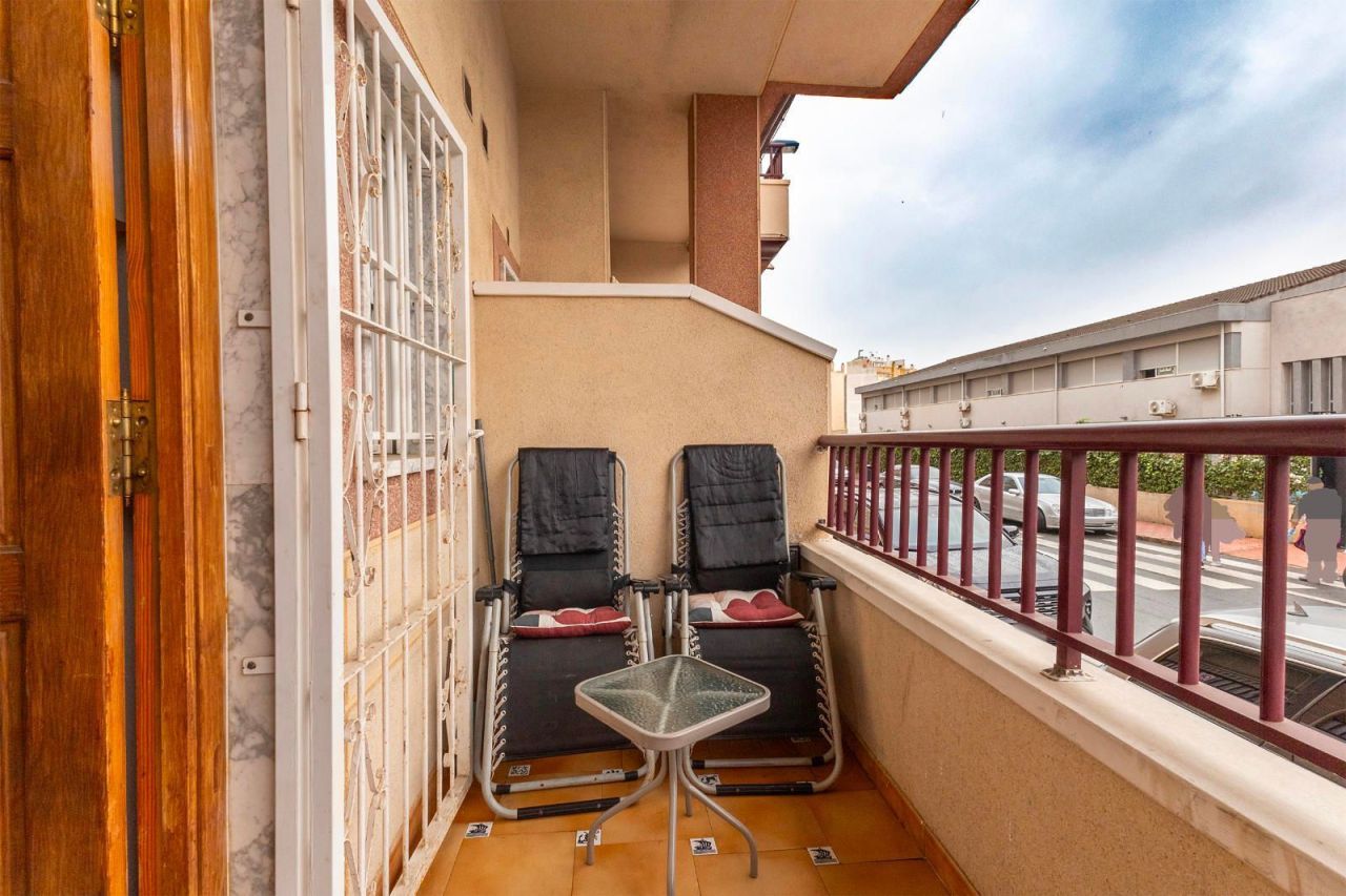 Flat in Torrevieja, Spain, 84 m² - picture 1
