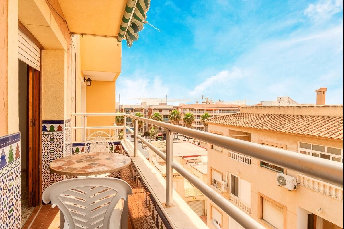 Appartement à Torrevieja, Espagne, 101 m² - image 1