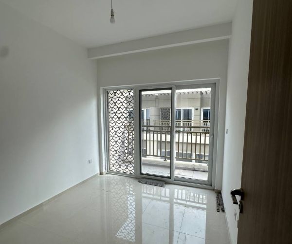 Townhouse in Dubai, UAE, 112.24 m² - picture 6