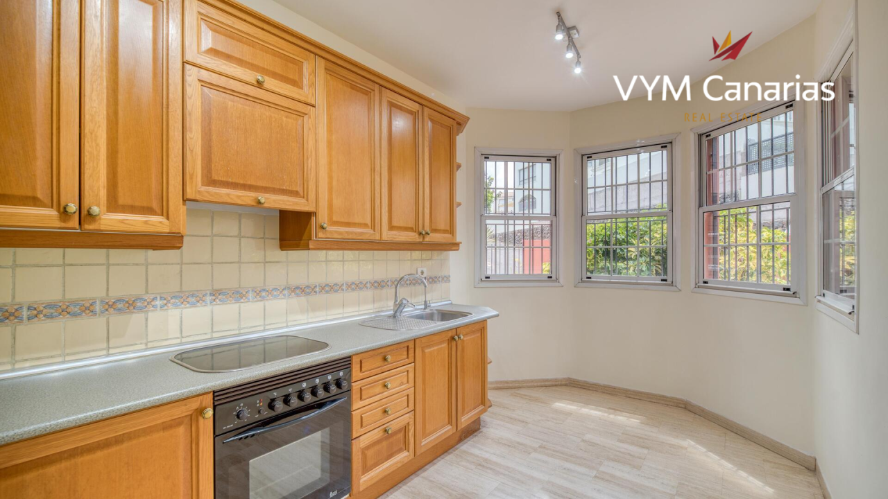 Townhouse on Tenerife, Spain, 228 m² - picture 19