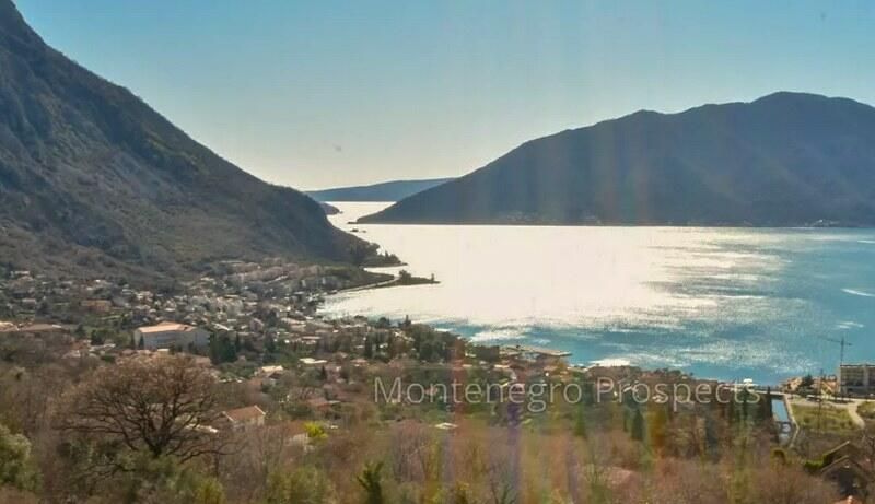 Land in Risan, Montenegro, 910 m² - picture 1