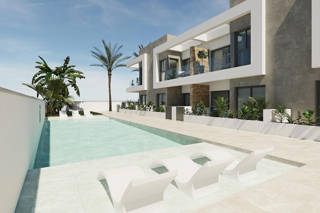 Bungalow en Pilar de la Horadada, España, 79 m² - imagen 1
