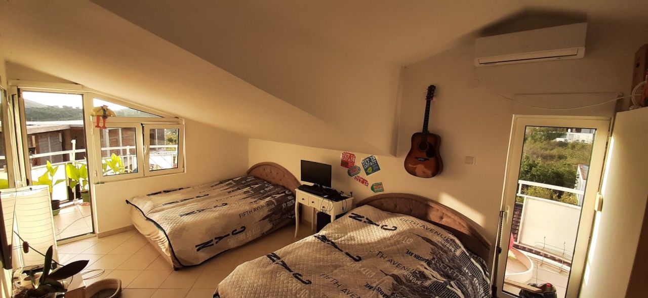 Flat in Sutomore, Montenegro, 52 m² - picture 1