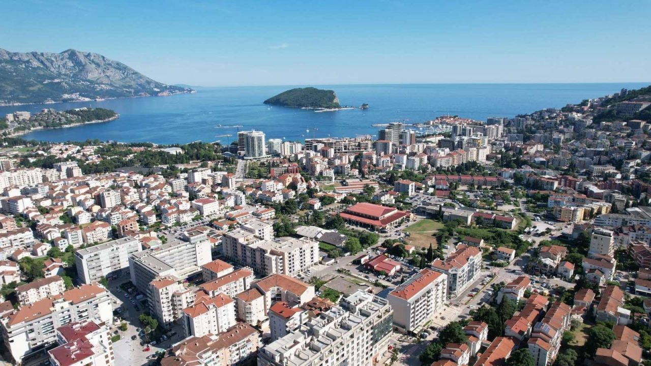 Terrain à Budva, Monténégro, 6 800 m² - image 6