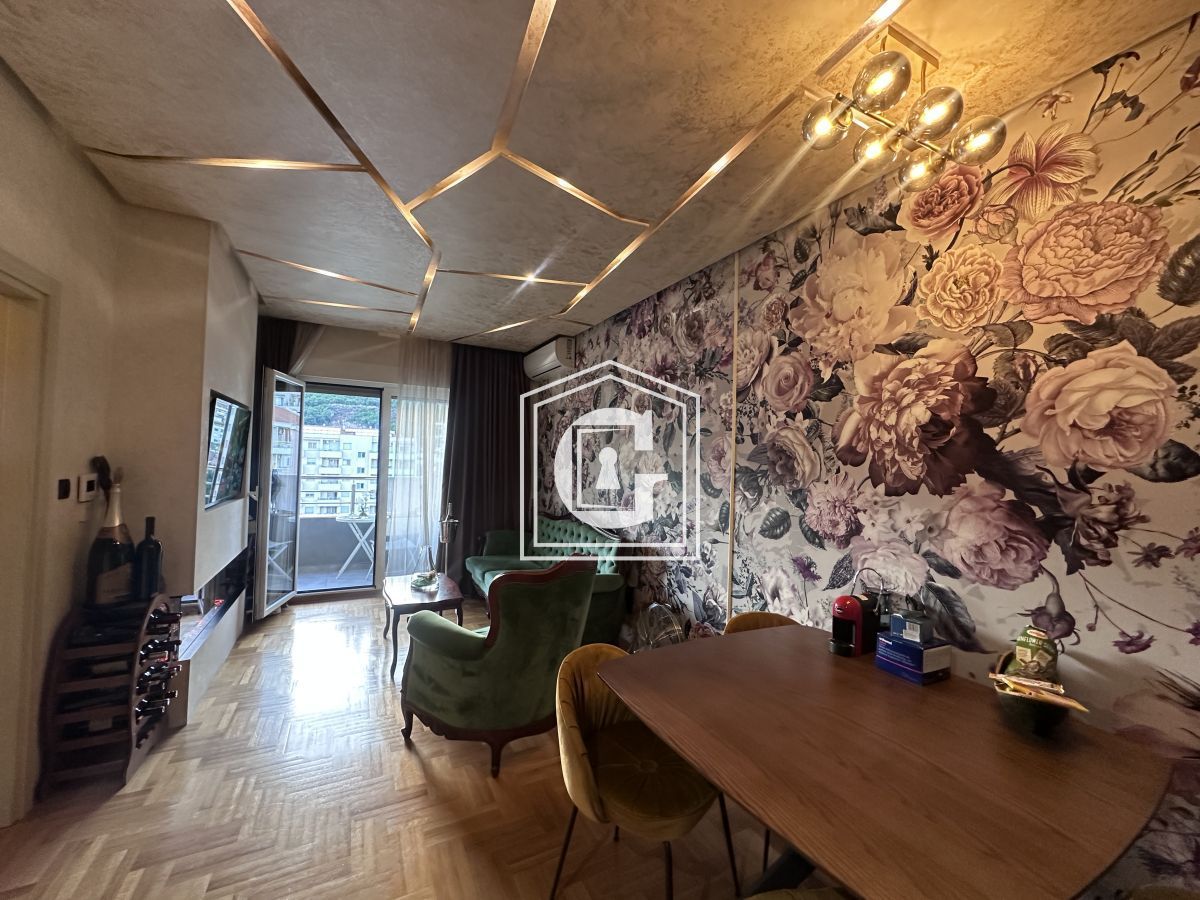 Apartment in Budva, Montenegro, 64 m² - picture 2