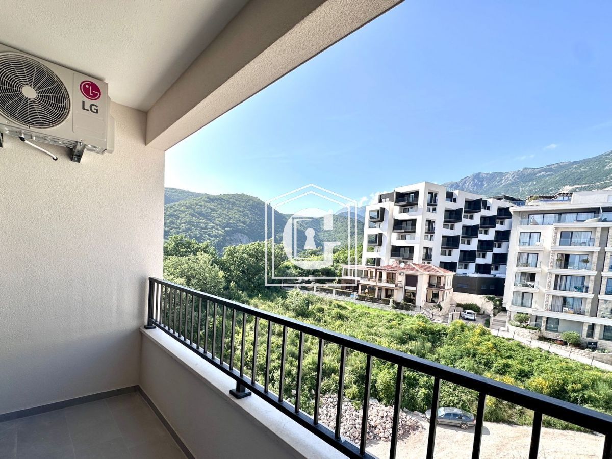 Apartment in Becici, Montenegro, 28 m² - picture 6