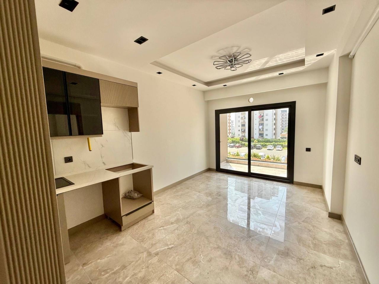 Piso en Mersin, Turquia, 65 m² - imagen 1