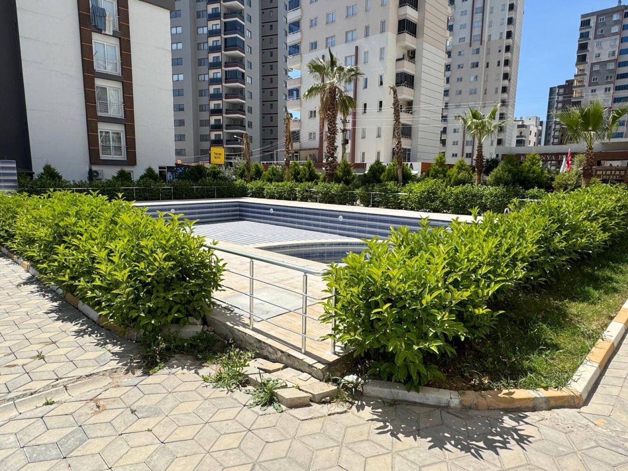 Appartement à Mersin, Turquie, 90 m² - image 1