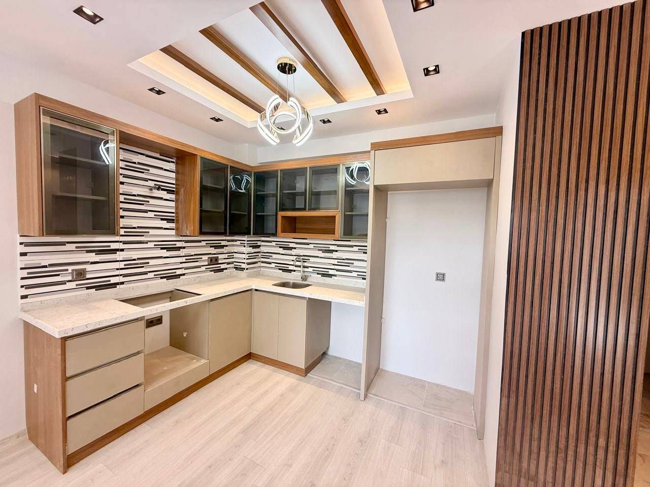 Flat in Mersin, Turkey, 65 m² - picture 1
