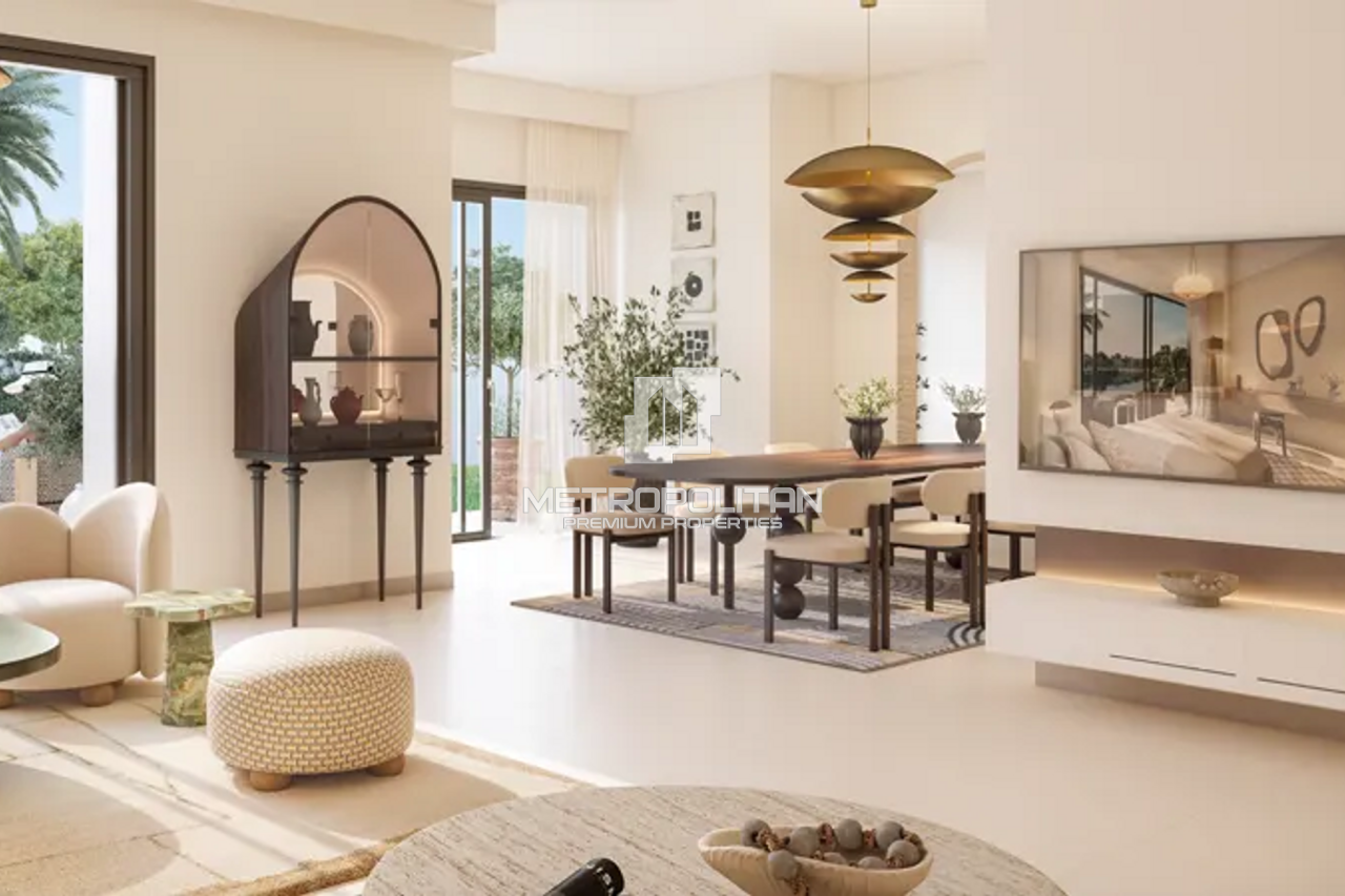 Villa in Dubai, UAE, 345 m² - picture 1