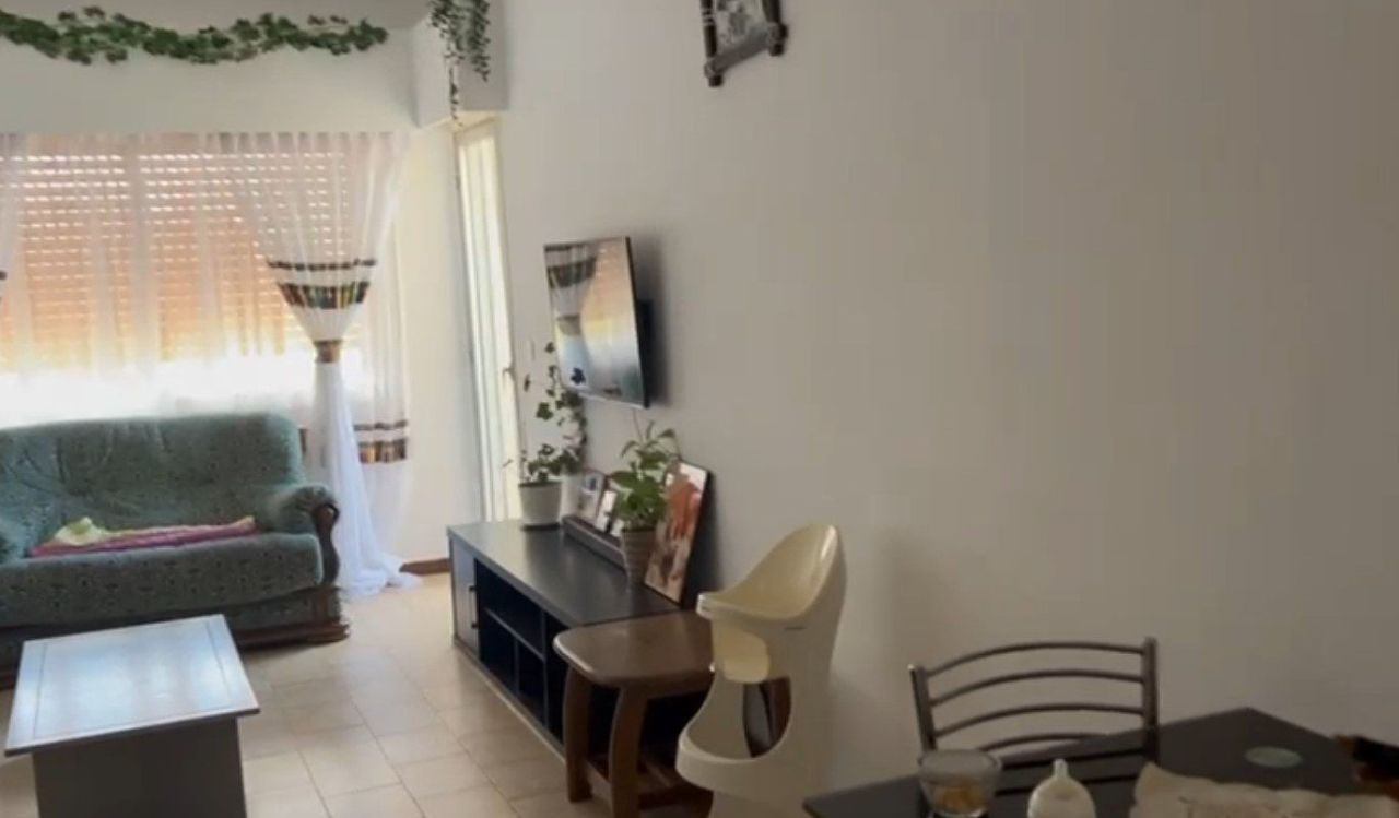 Apartment in Agios Tychon, Cyprus - picture 1
