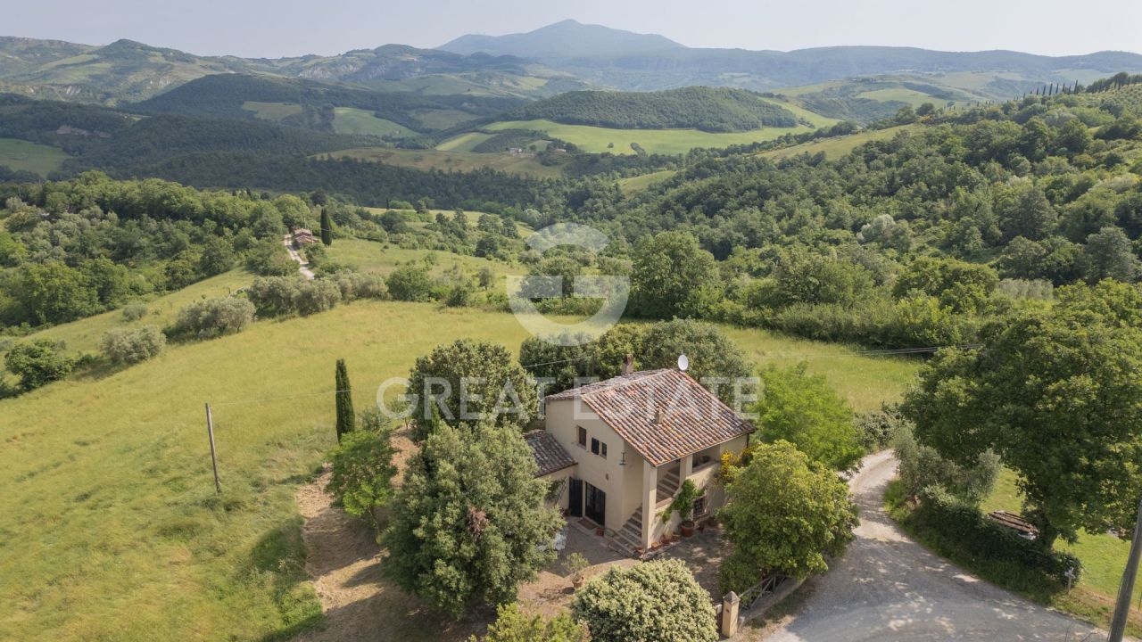 Villa San Casciano dei Bagni, Italie, 130 m² - image 2