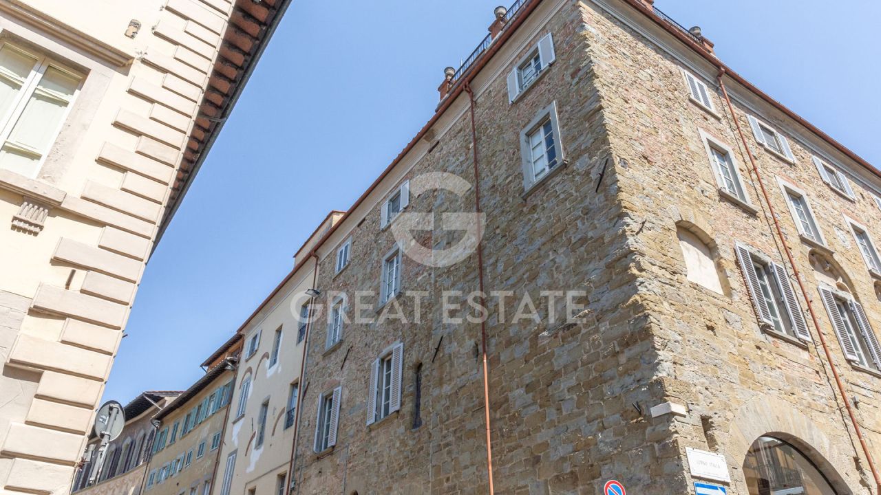 Apartamento en Arezzo, Italia, 193.6 m² - imagen 5