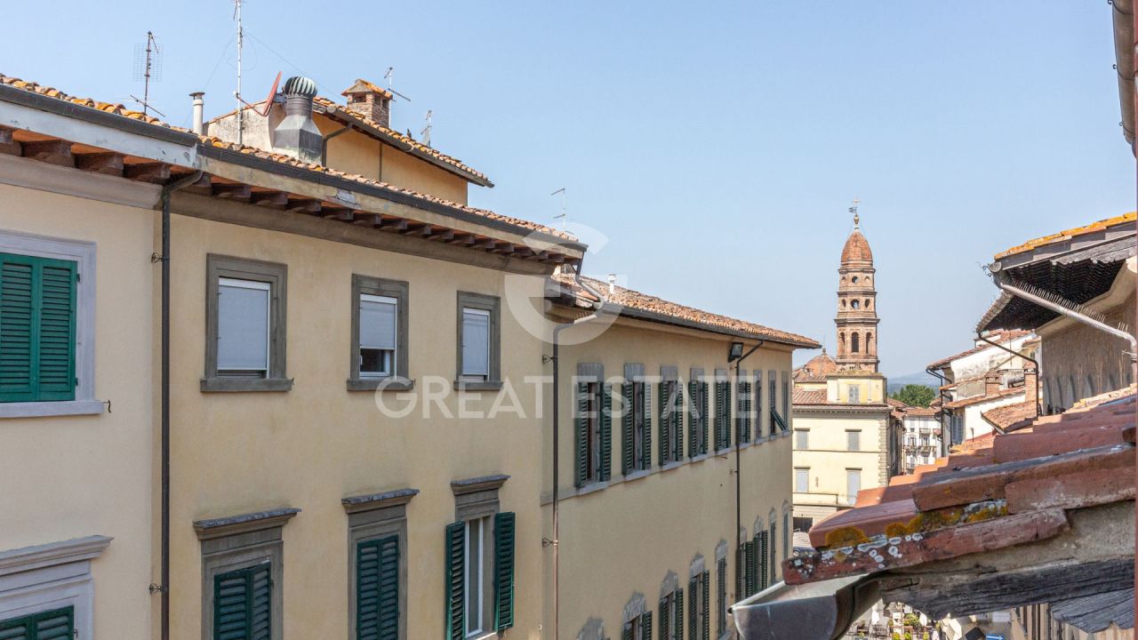 Apartamento en Arezzo, Italia, 193.6 m² - imagen 16