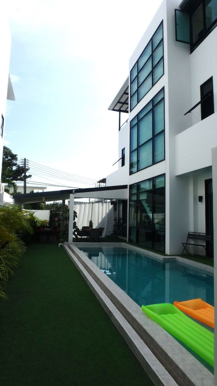Villa à Phuket, Thaïlande, 200 m² - image 1