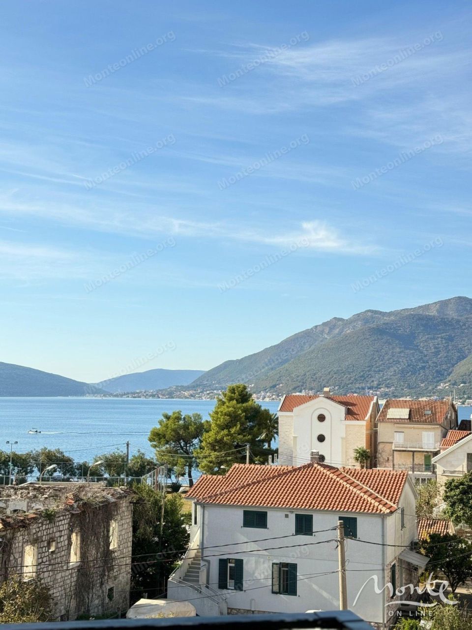 Flat in Tivat, Montenegro, 52 m² - picture 1