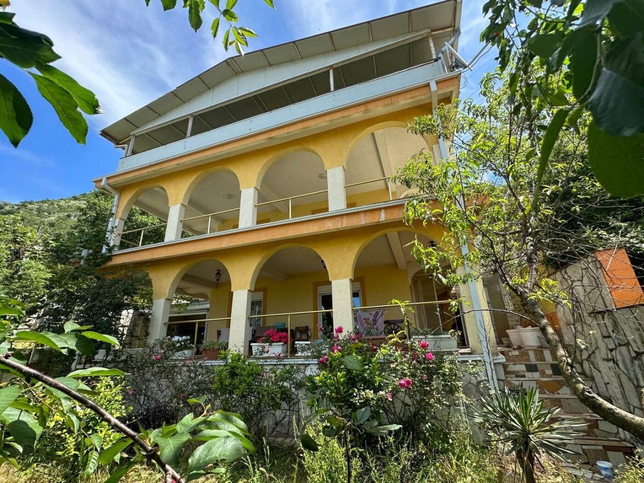 House in Sutomore, Montenegro, 191 m² - picture 1