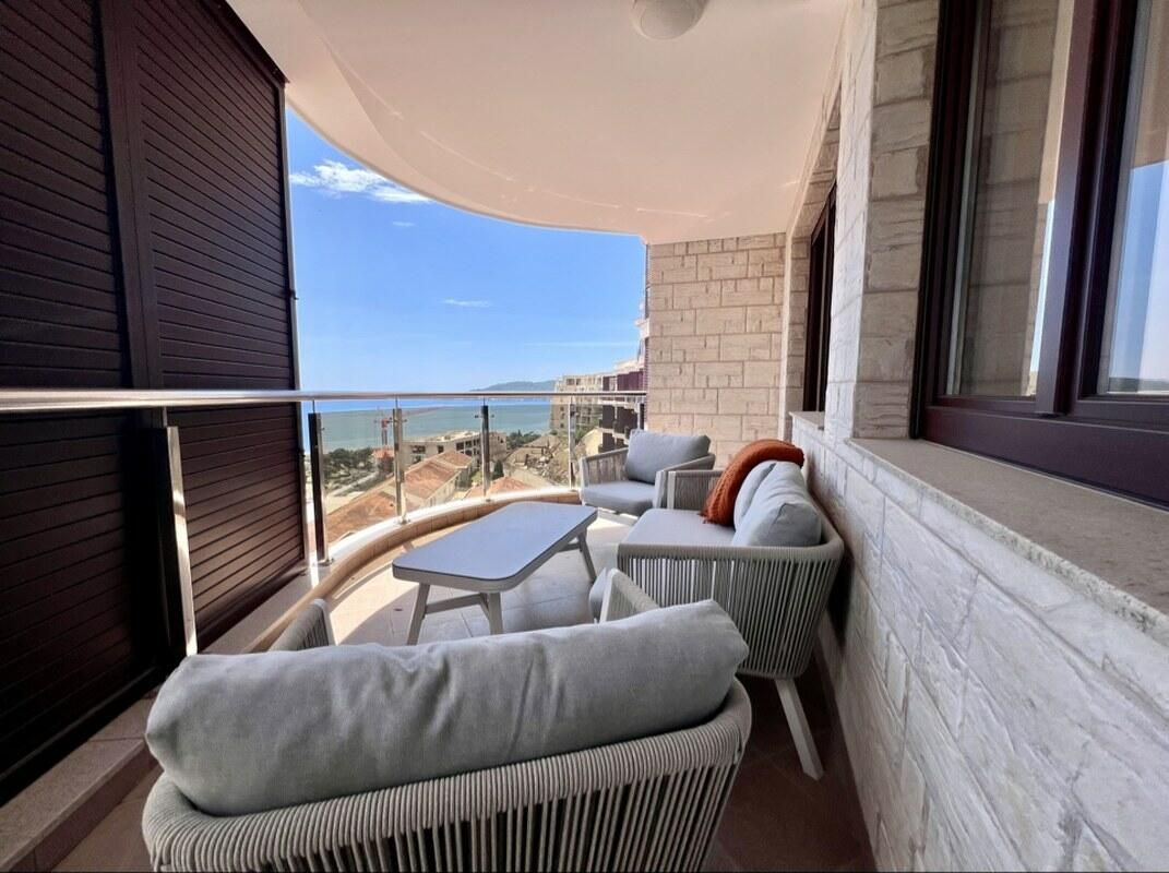 Appartement à Becici, Monténégro, 88 m² - image 1