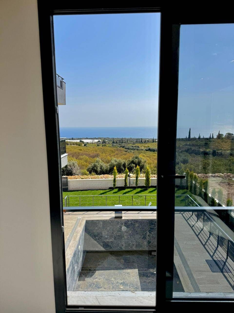 Villa in Mersin, Turkey, 360 m² - picture 1