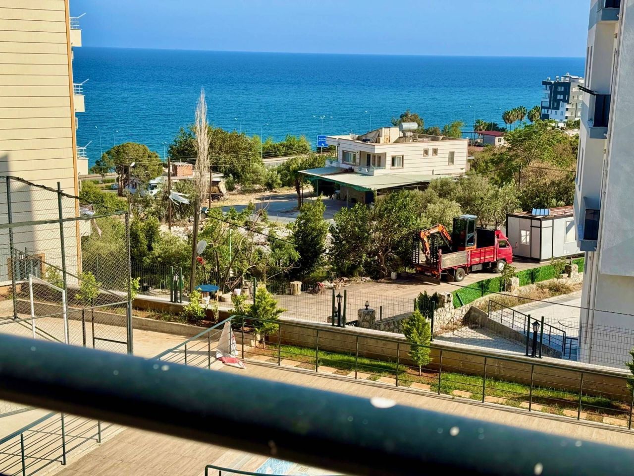 Piso en Mersin, Turquia, 90 m² - imagen 1