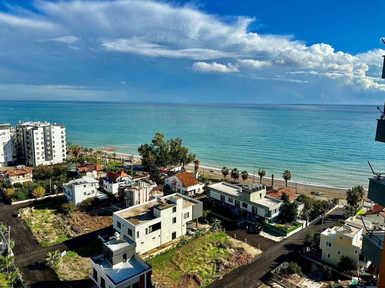 Flat in Mersin, Turkey, 185 m² - picture 1