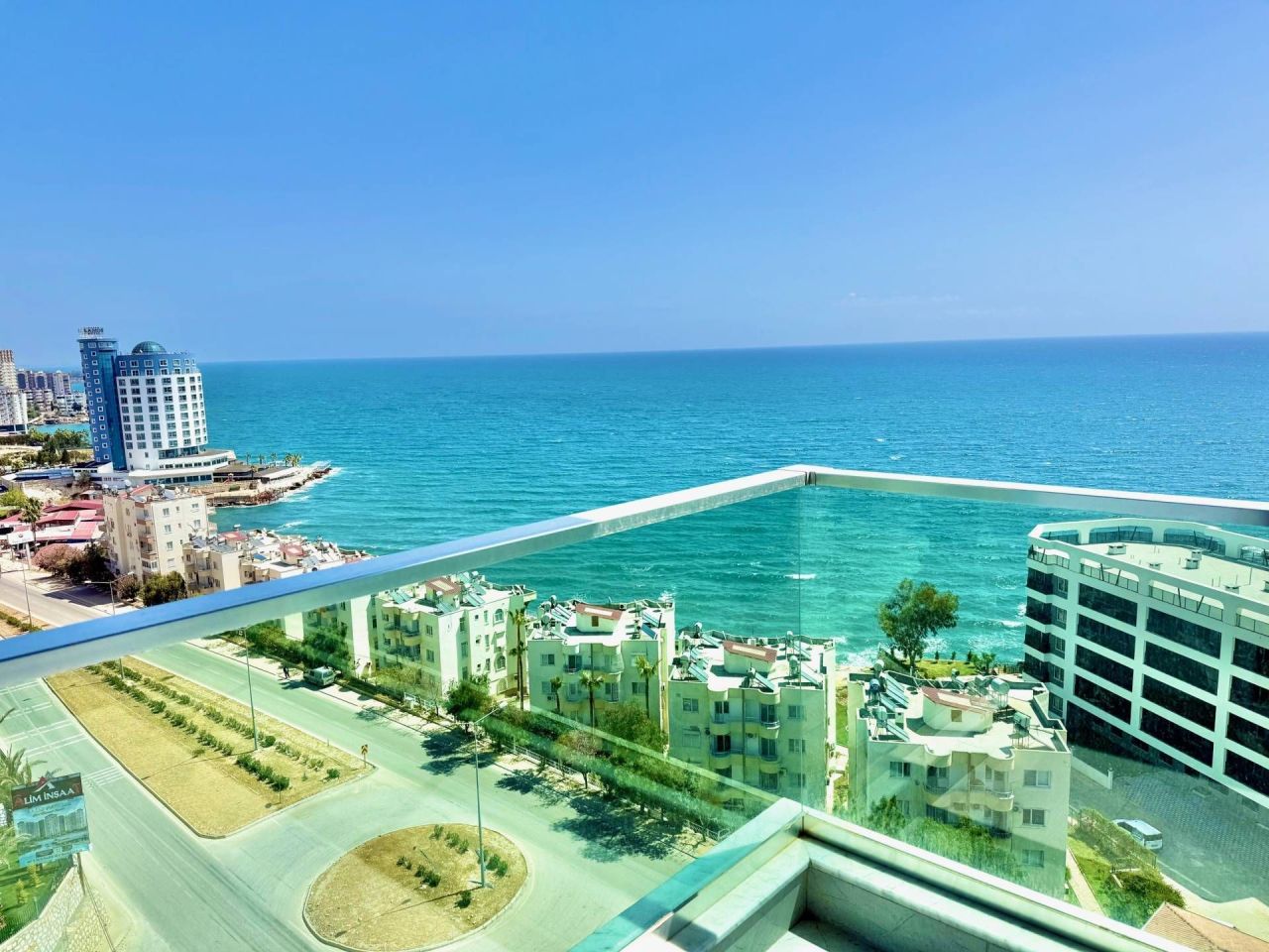 Flat in Mersin, Turkey, 105 m² - picture 1