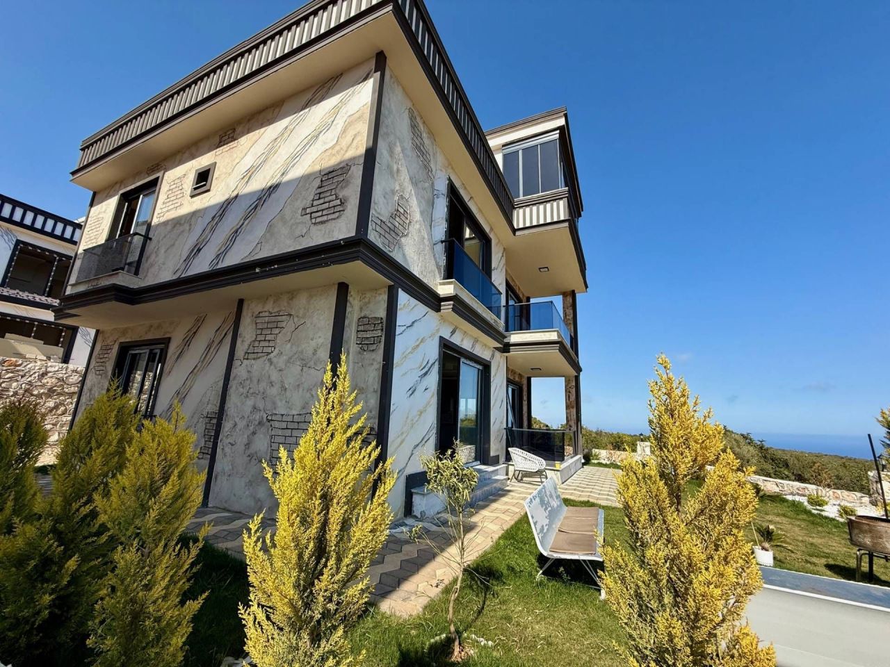 Villa à Mersin, Turquie, 280 m² - image 1