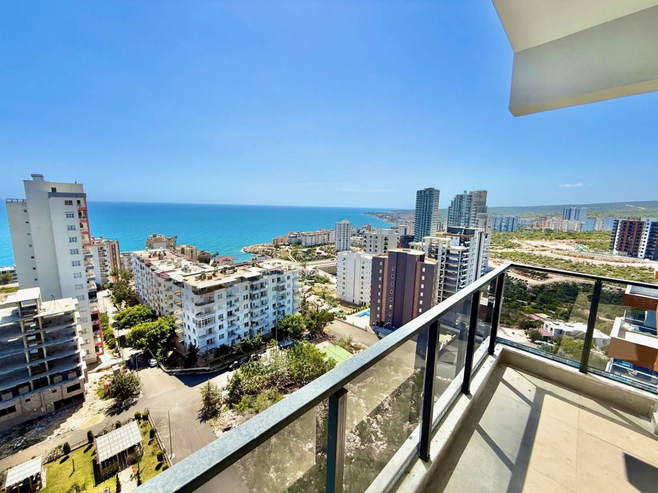 Flat in Mersin, Turkey, 130 m² - picture 1