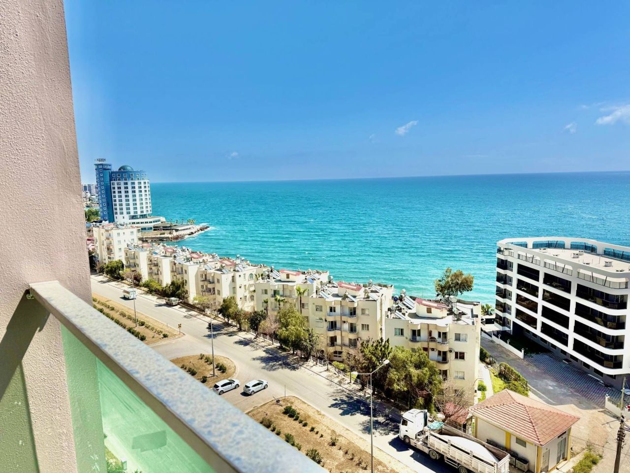 Flat in Mersin, Turkey, 58 m² - picture 1