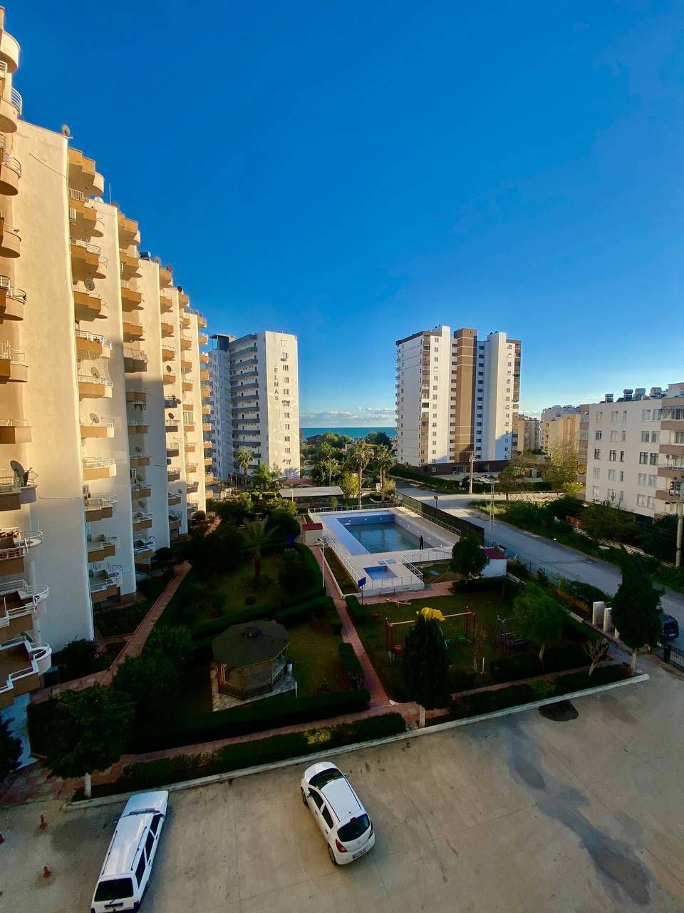 Flat in Mersin, Turkey, 90 m² - picture 1