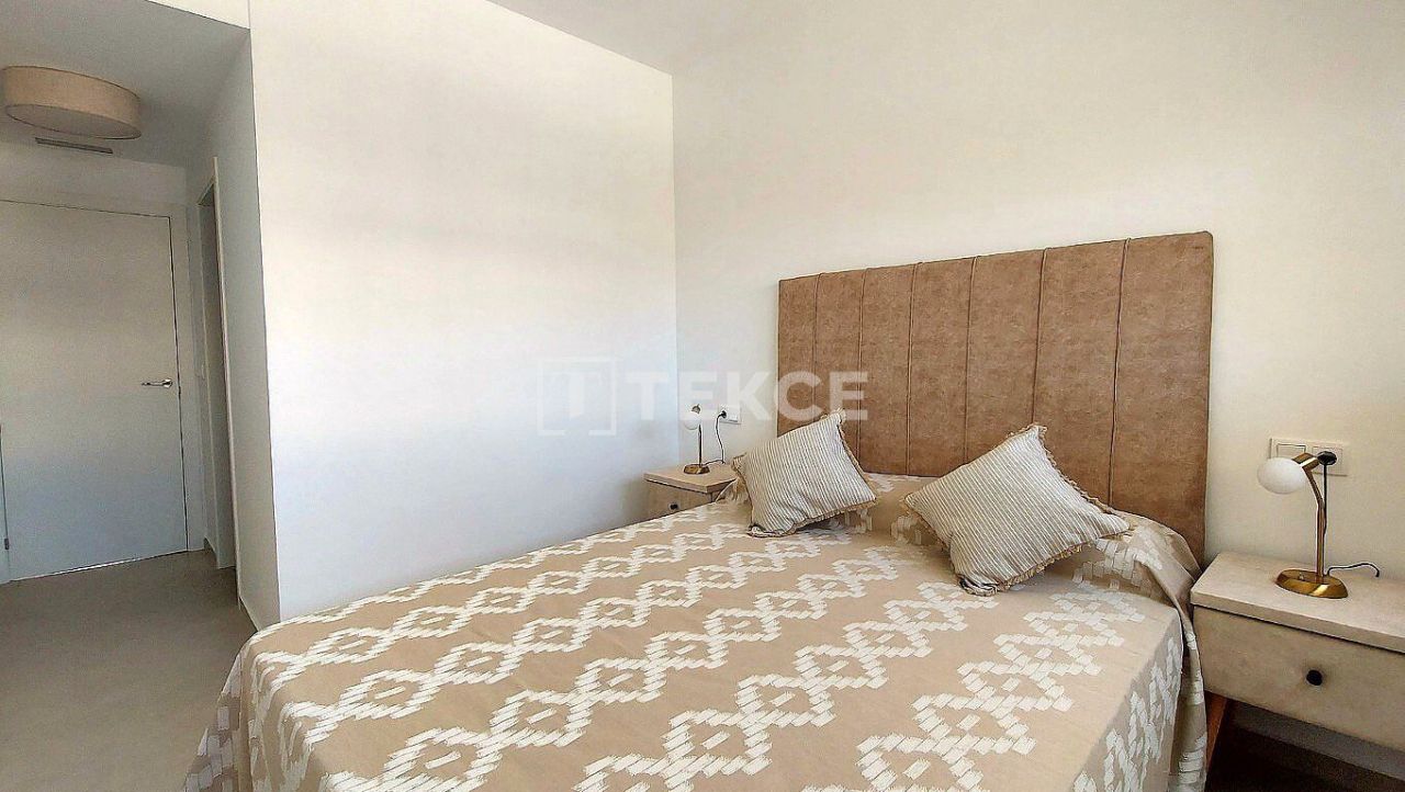 Appartement à San Miguel de Salinas, Espagne, 98 m² - image 16