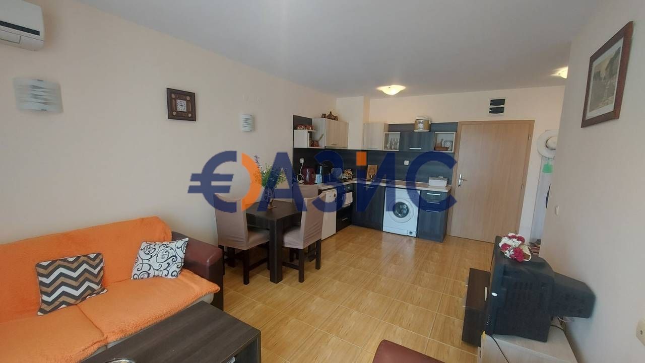 Apartment in Sveti Vlas, Bulgaria, 67 m² - picture 1