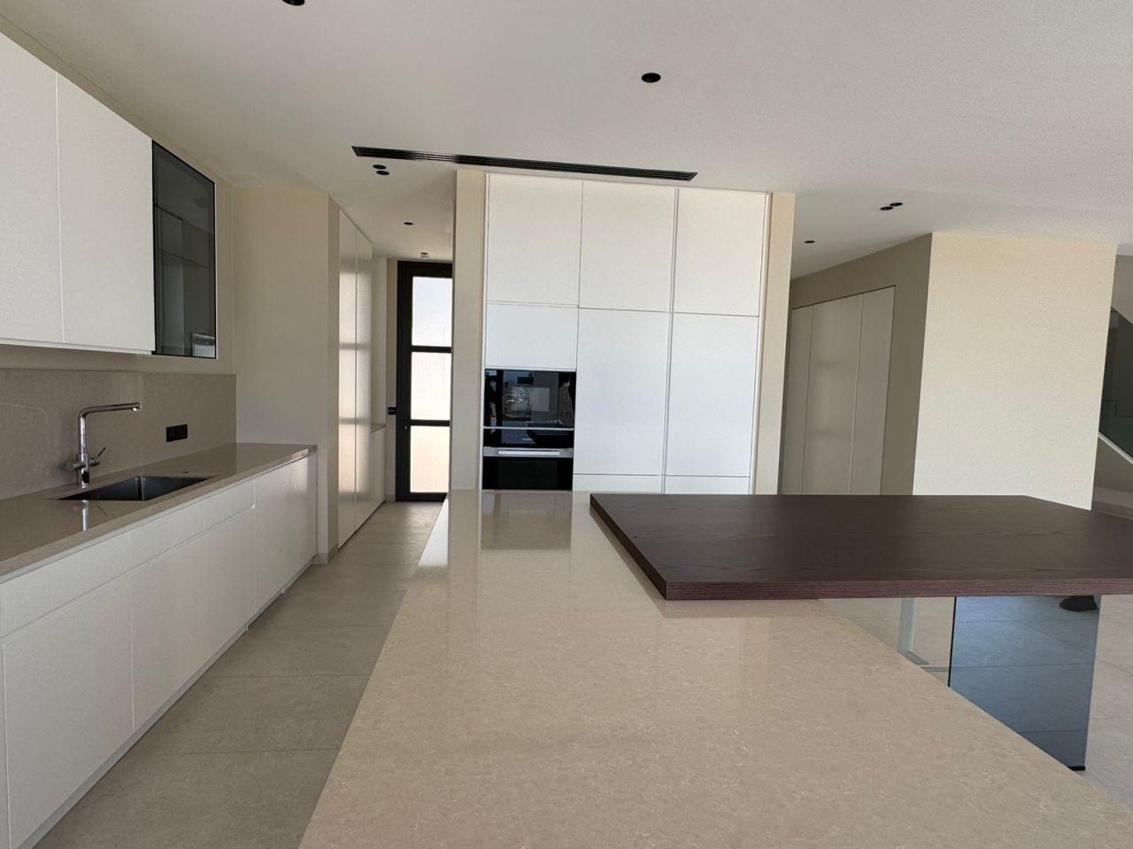 Maison à Agios Athanasios, Chypre - image 3